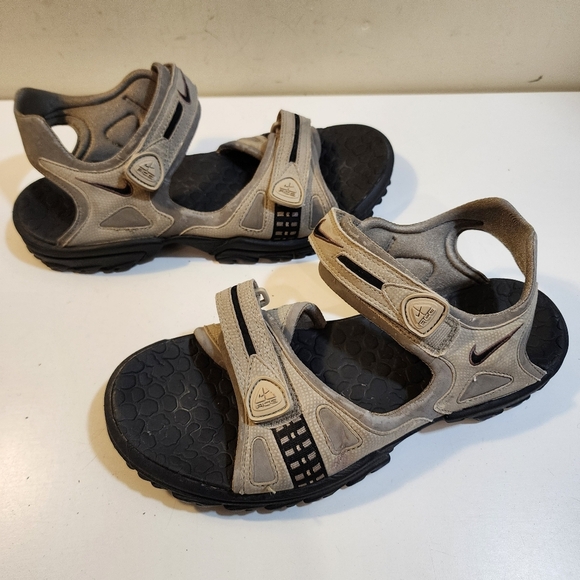 Nike ACG Vintage Men's Tan and Black Hiking Sandals with Rugged Grip Size 11 - Picture 12 of 14